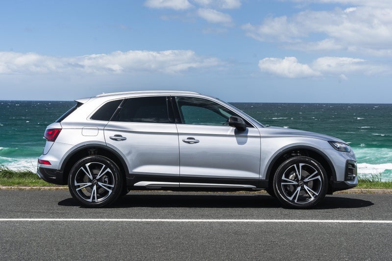 2025 Audi Q5 4 0 TFSI q S tronic 150kW image 3