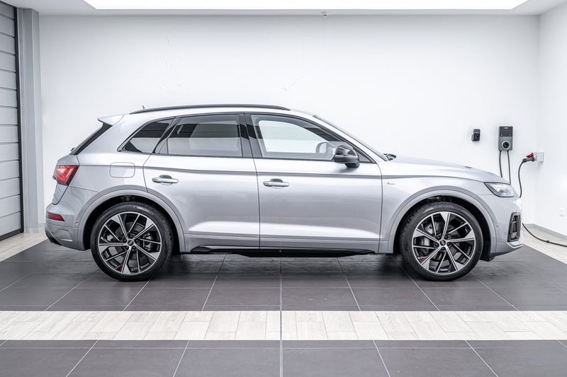 2025 Audi Q5 50 TFSI E QUATTRO S TRONIC image 2