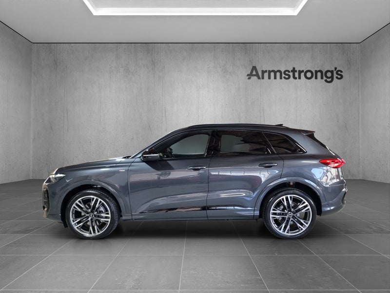 2025 Audi Q5 S Line TFSI quattro image 5