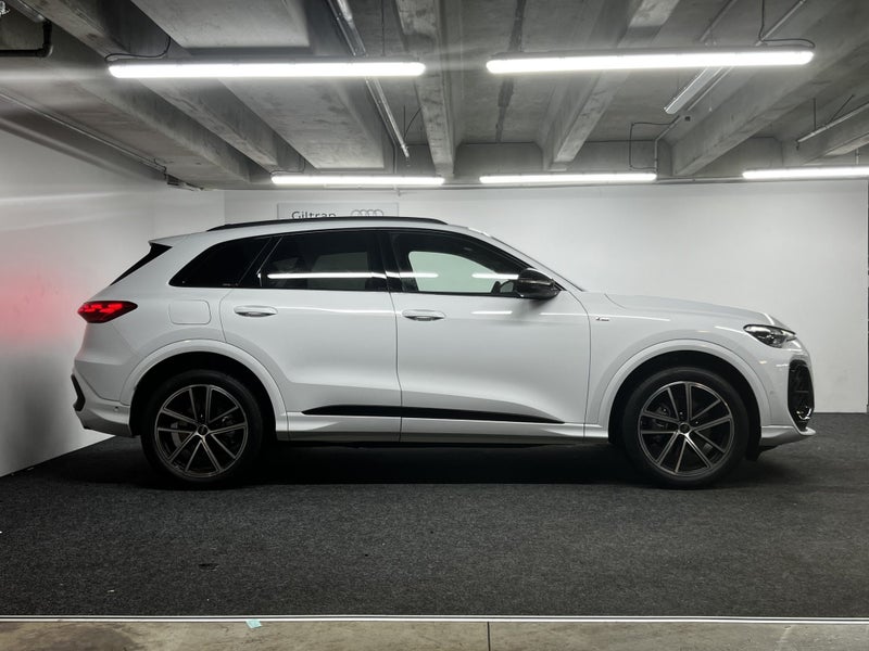 2025 Audi Q5 SUV TFSI quattro S tronic 150 kW image 3