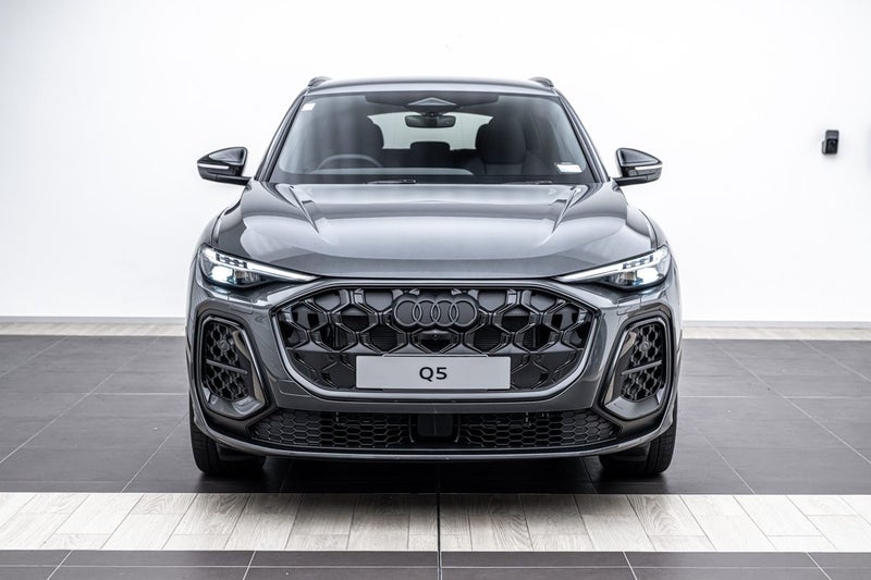 2025 Audi Q5 SUV TFSI quattro S Tronic 150kW image 4