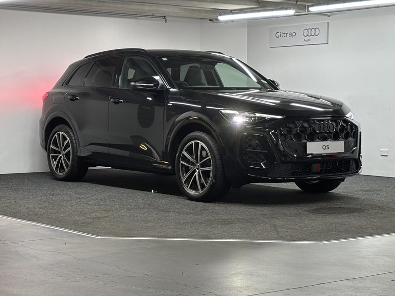 2025 Audi Q5 SUV TFSI Quattro S tronic image 1