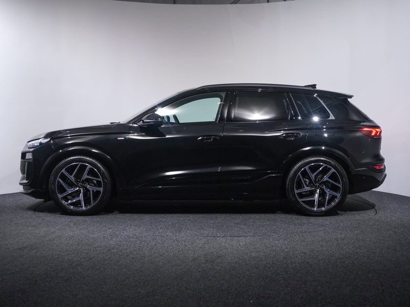 2025 Audi Q6 e-tron S-line 285kW quattro image 3