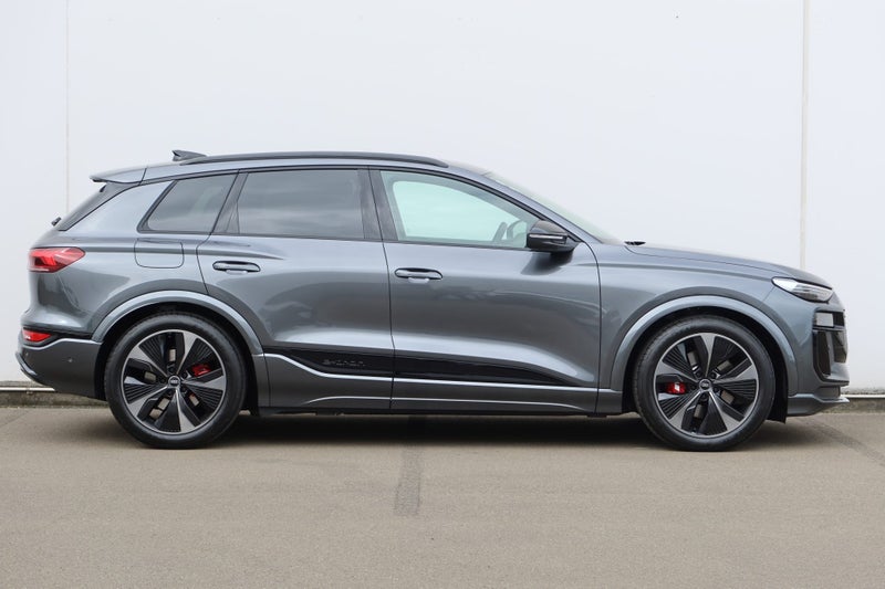 2025 Audi Q6 SQ6 SUV image 3