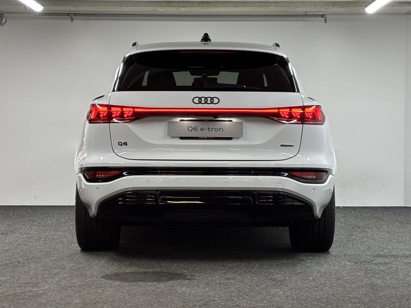 2025 Audi Q6 SUV e-tron quattro 285 kW image 5