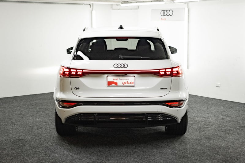 2025 Audi Q6 SUV e-tron quattro 285 kW image 5