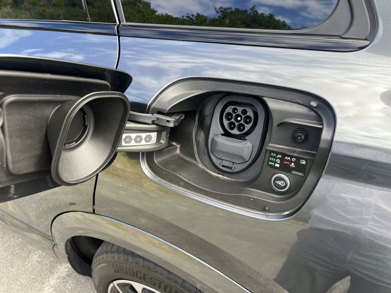 2025 Audi Q6 SUV e-tron quattro 285kw image 5