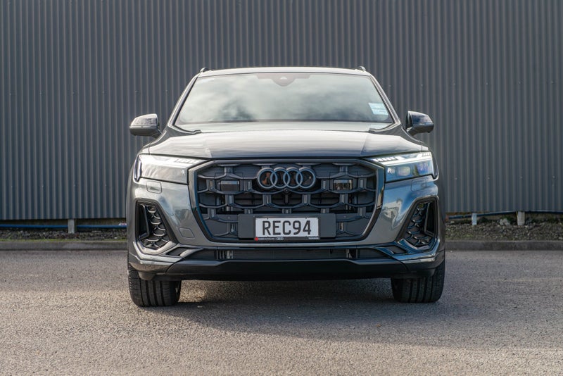 2025 Audi Q7 50 3.0TDI 210kW S line quattro image 2