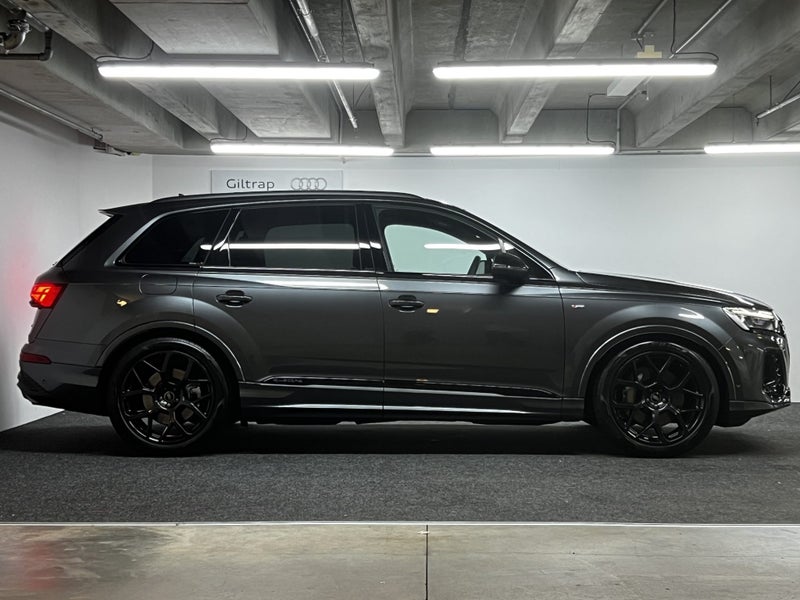 2025 Audi Q7 50 TDI quattro (210 kW) image 3