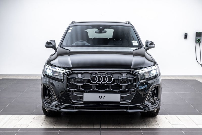 2025 Audi Q7 50 TDI QUATTRO TIPTRONIC image 4