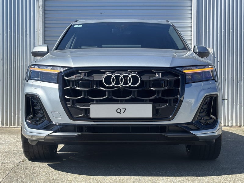 2025 Audi Q7 50 TDI Quattro Tiptronic (210kW) image 2