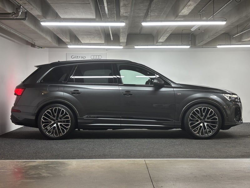 2025 Audi Q7 50 TDI Quattro Tiptronic image 3