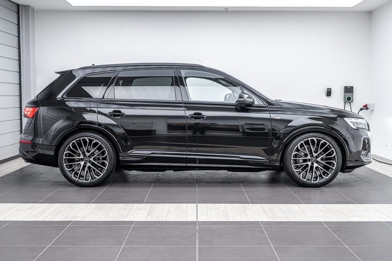 2025 Audi Q7 50 TDI QUATTRO TIPTRONIC image 2