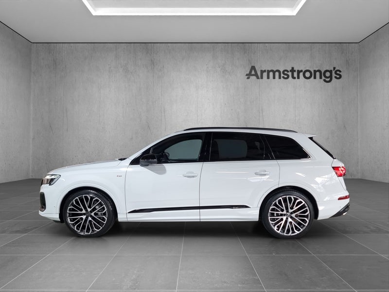 2025 Audi Q7 50 TDI S Line quattro image 5