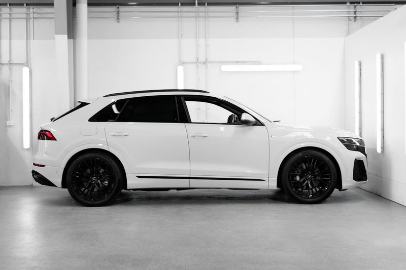 2025 Audi Q8 55 TFSI quattro tiptronic image 4