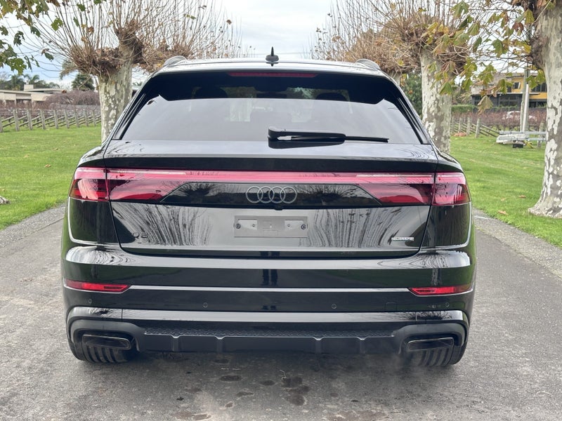 2025 Audi Q8 55 TFSI quattro tiptronic image 5