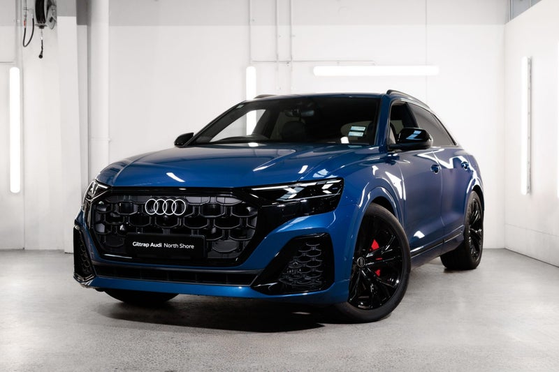 2025 Audi Q8 60 TFSI e image 1
