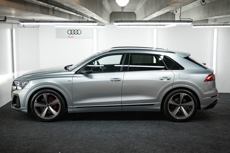 2025 Audi Q8 PHEV/4WD/8AT image 4