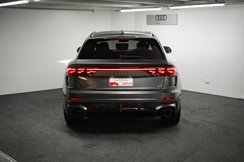 2025 Audi RS Q8 SUV image 4