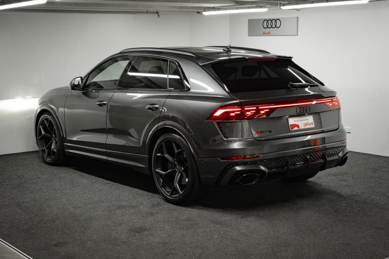 2025 Audi RS Q8 SUV image 5