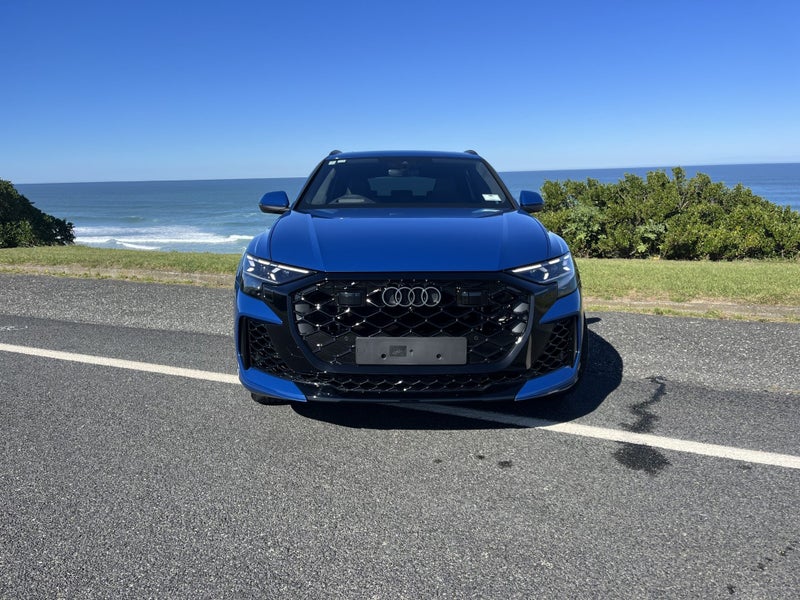 2025 Audi RS Q8 SUV image 2