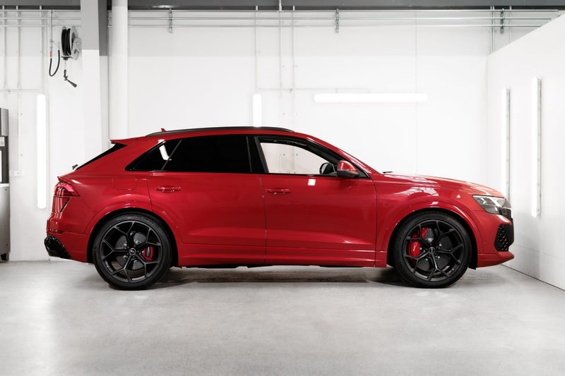 2025 Audi RS Q8 SUV image 4