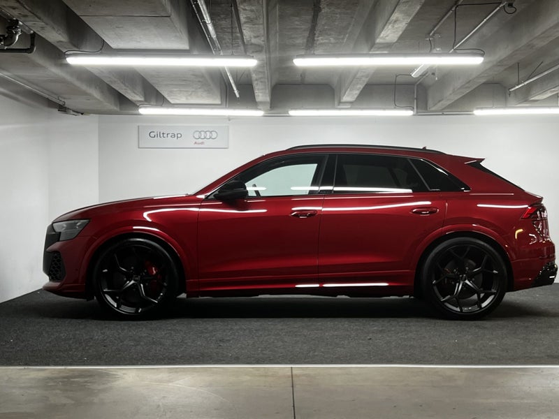 2025 Audi RS Q8 SUV image 5