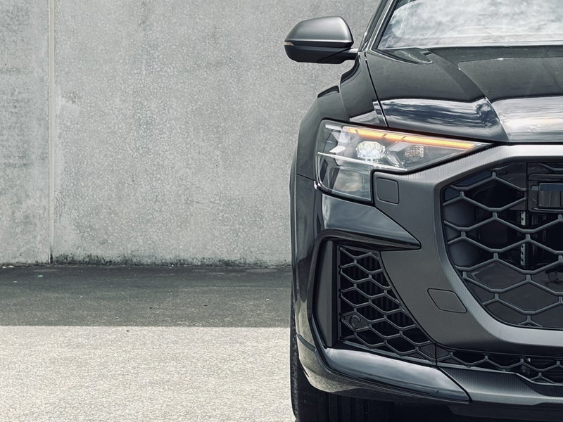 2025 Audi RS Q8 SUV image 5