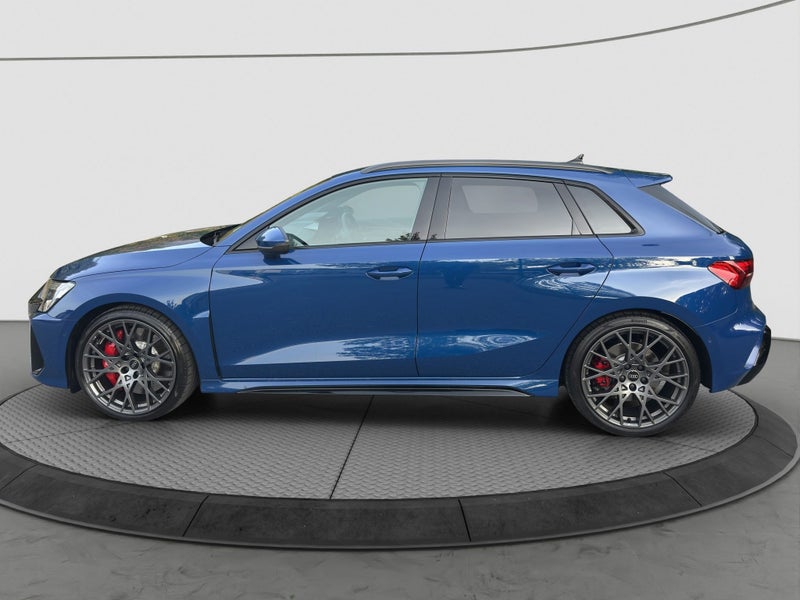 2025 Audi RS3 image 4