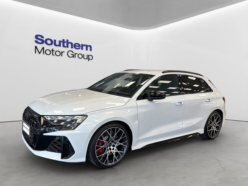 2025 Audi RS3 RS 3 Sportback TFSI image 3