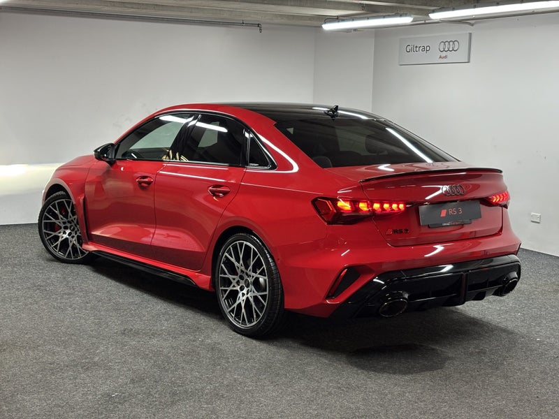 2025 Audi RS3 Sedan TFSI 294 kW image 4