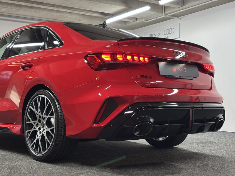 2025 Audi RS3 Sedan TFSI 294 kW image 5