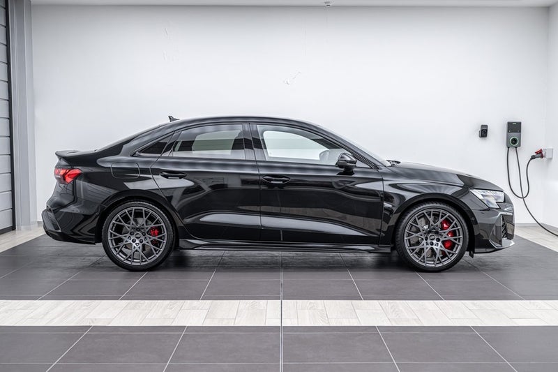 2025 Audi RS3 SEDAN TFSI 294 KW image 2