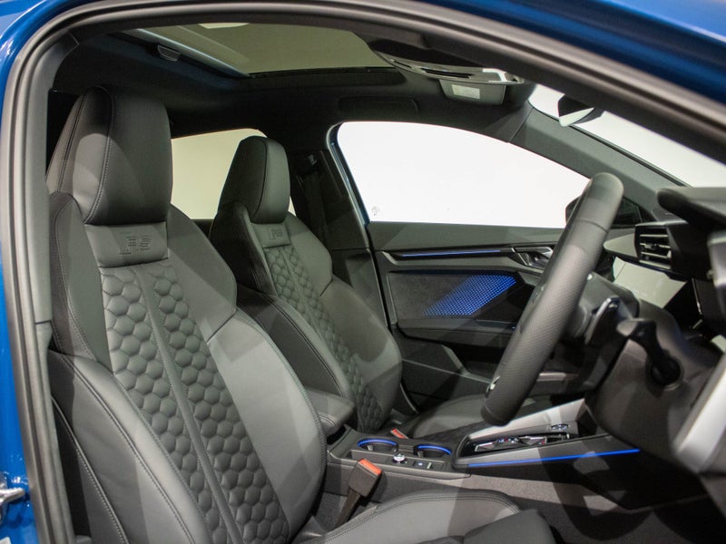 2025 Audi RS3 Sportback TFSI 294kW quattro image 4