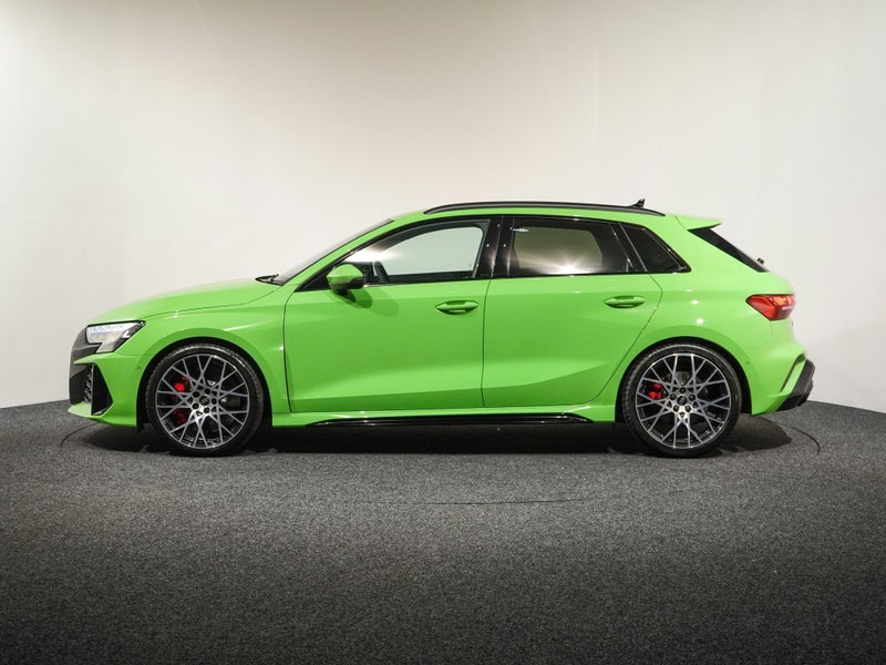 2025 Audi RS3 Sportback TFSI 294kW quattro image 3