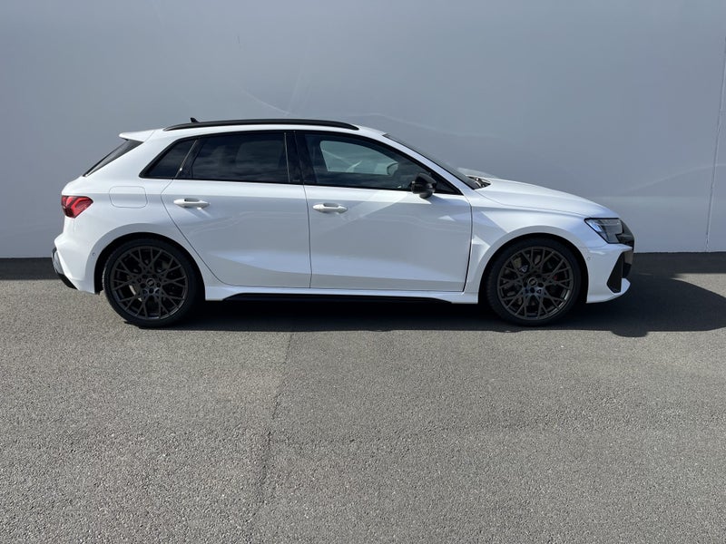 2025 Audi RS3 Sportback TFSI image 5