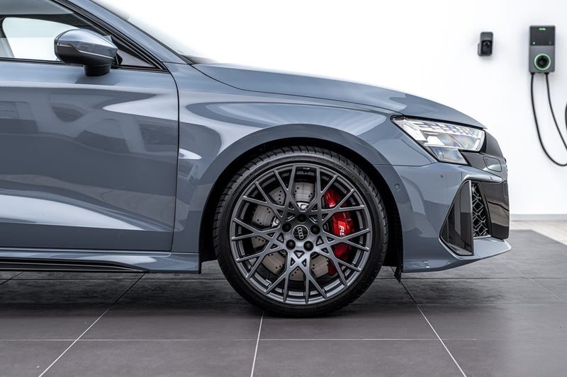 2025 Audi RS3 SPORTBACK TFSI image 3