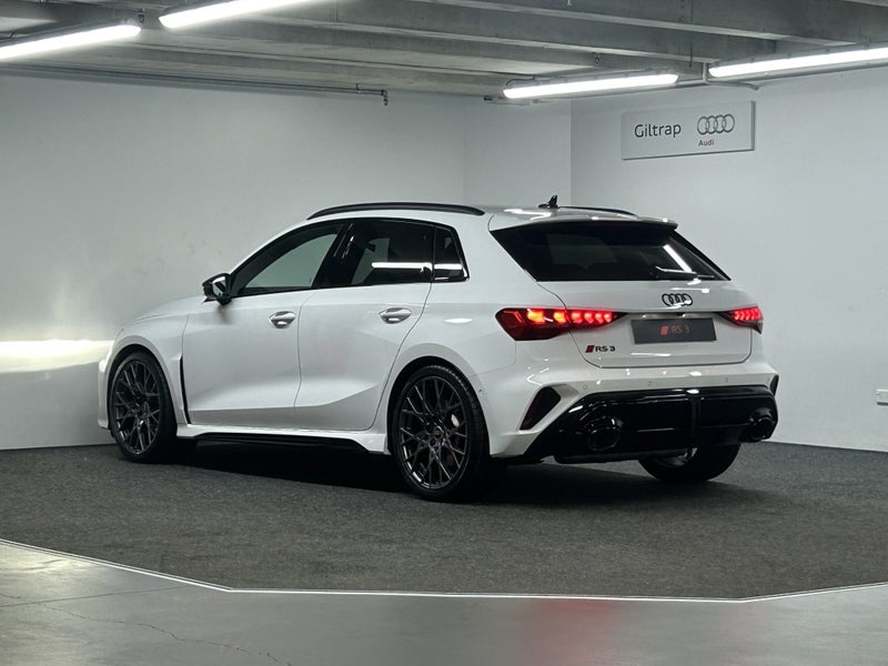 2025 Audi RS3 Sportback TFSI image 4