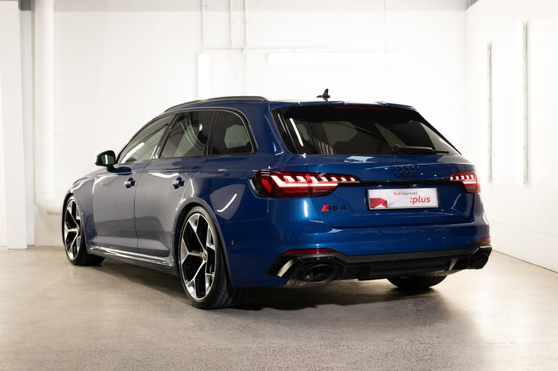 2025 Audi RS4 RS 4 Avant (331kW) image 2