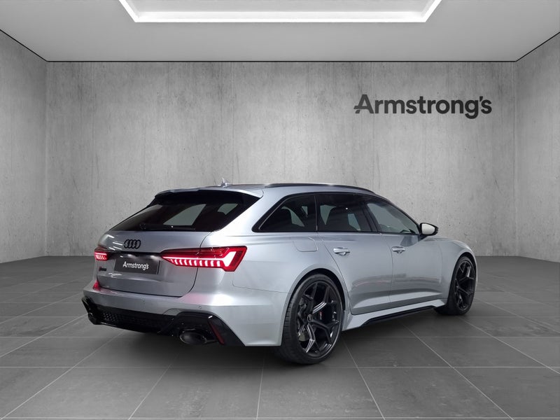 2025 Audi RS6 Avant Performance image 3