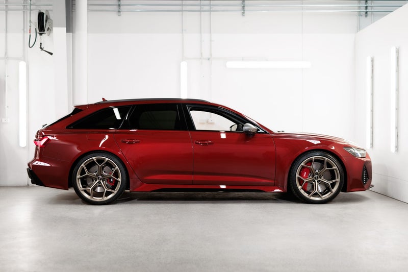 2025 Audi RS6 Avant Performance image 3