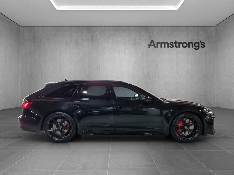 2025 Audi RS6 Avant Performance image 4