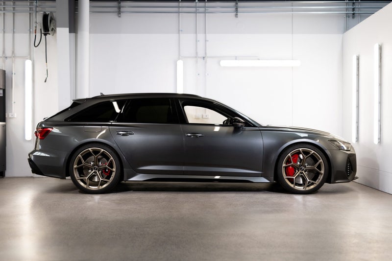 2025 Audi RS6 Avant Performance image 3