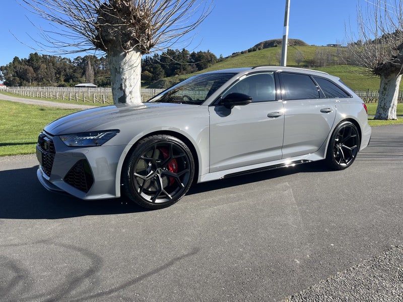 2025 Audi RS6 Avant Performance image 4