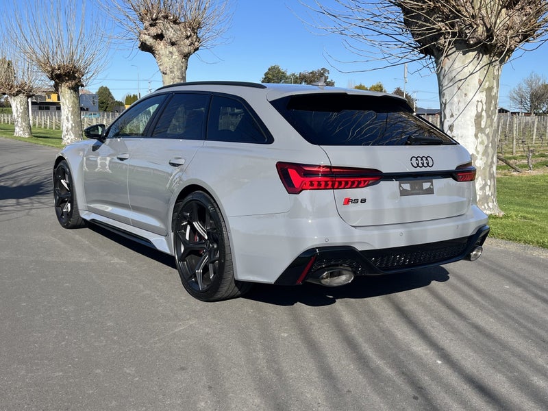 2025 Audi RS6 Avant Performance image 5