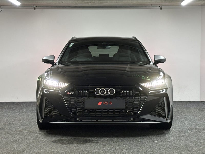 2025 Audi RS6 Avant Performance image 2