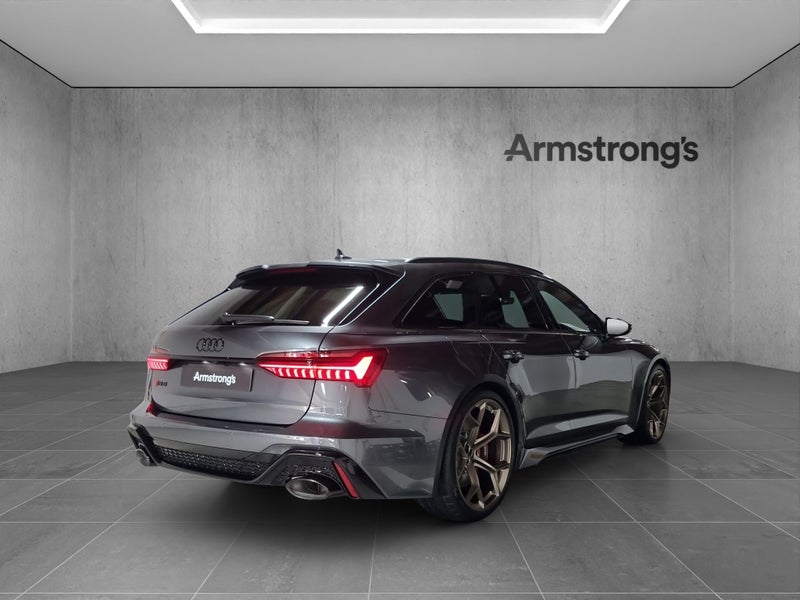 2025 Audi RS6 Avant Performance image 3