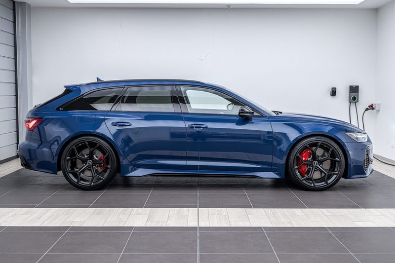 2025 Audi RS6 AVANT PERFORMANCE image 2