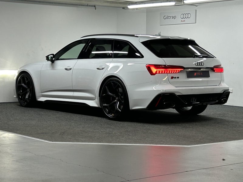2025 Audi RS6 Avant Performance image 4