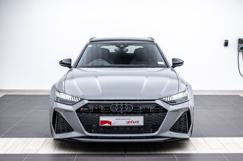 2025 Audi RS6 AVANT PERFORMANCE TFSI image 4